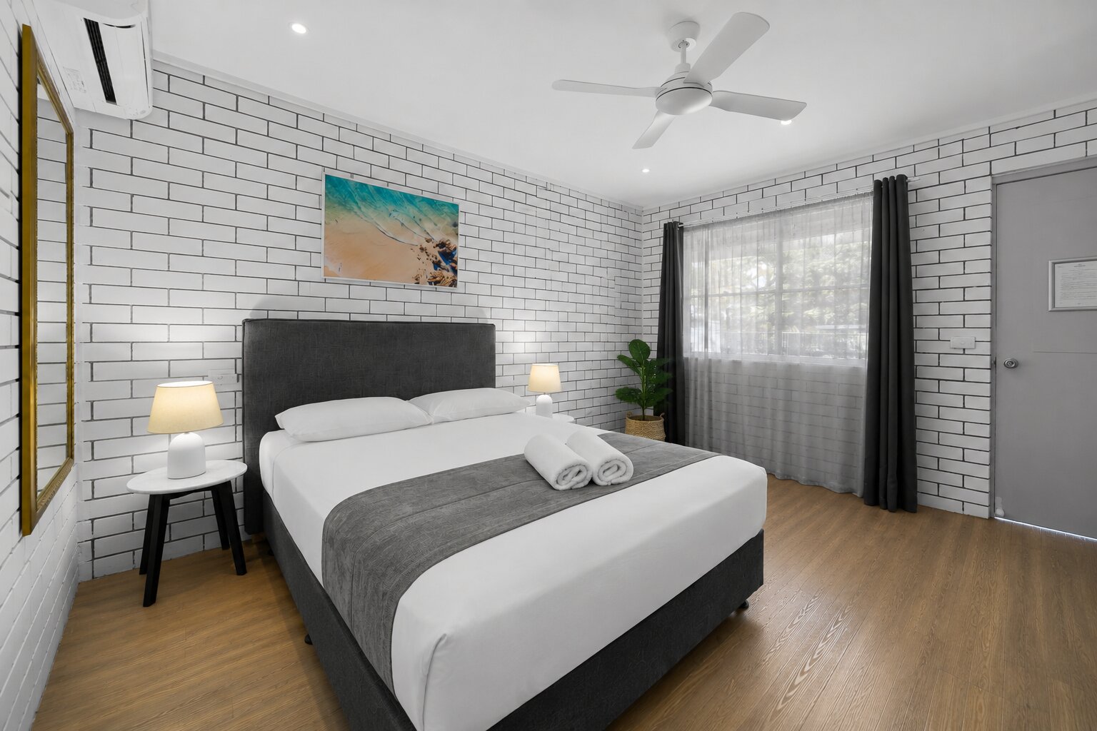 Queen Room